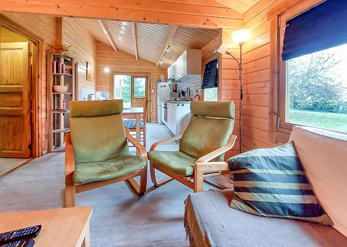 2 Bedroom Awesome In Chenac-saint-seurin-d' *