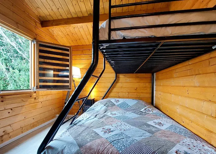 2 Bedroom Awesome In Chenac-saint-seurin-d' *